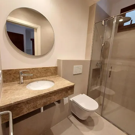 Casa Faro: Beachfront Ground Floor Retreat With Sea Views Apartment *